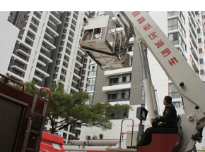 攀爬云梯