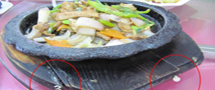 一边吃饭 一边采蘑菇